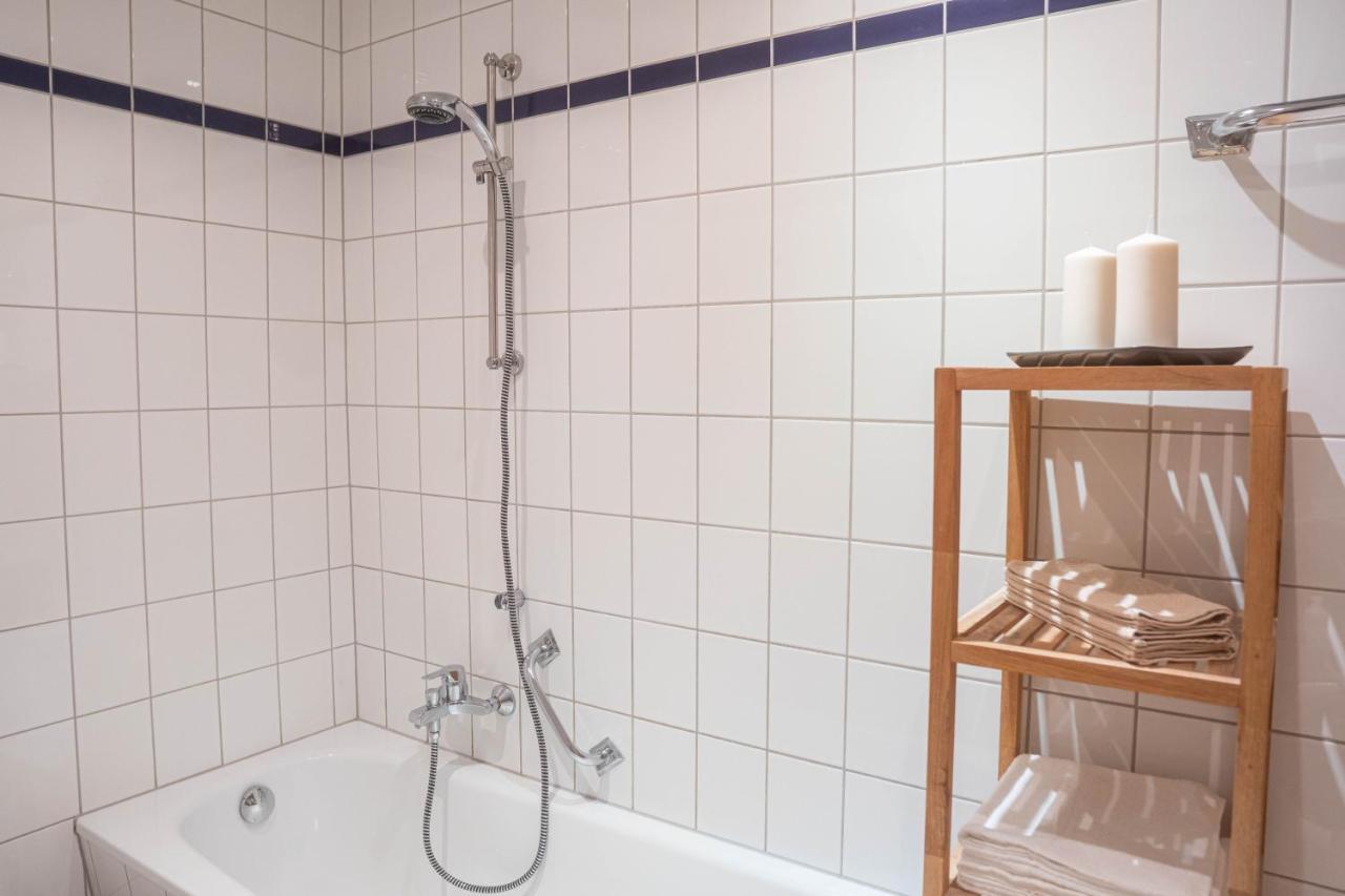 Gemutliche 45M² Wohnung Mit Netflix & Disney+ Erfurt Dış mekan fotoğraf